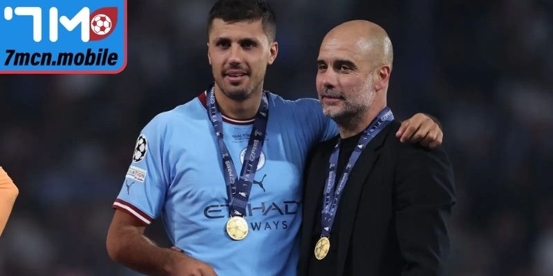 Pep Guardiola và bài toán hoàn thiện đội hình